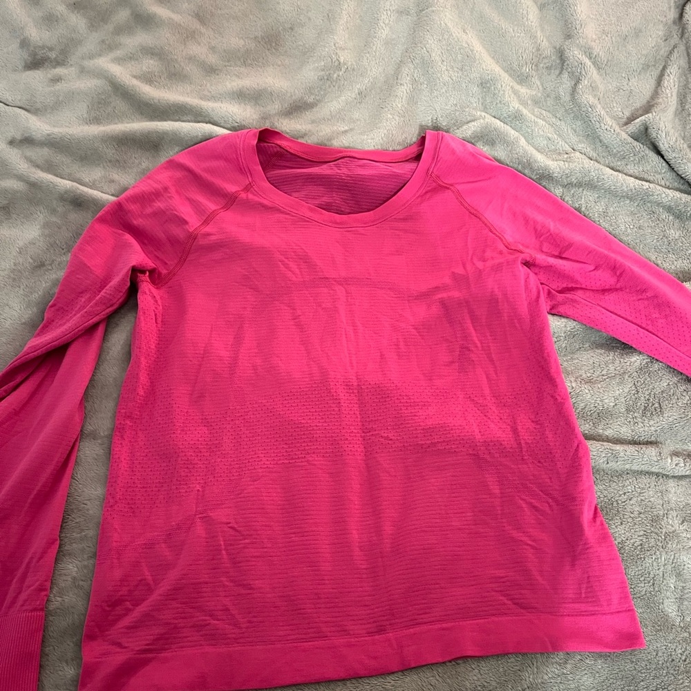 Lululemon pink swiftly tech